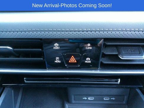 Used 2024 Volkswagen Atlas Peak Edition SEL image 19