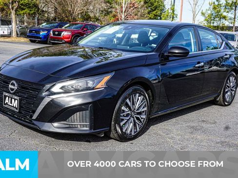 Used 2023 Nissan Altima 2.5 SV image 3