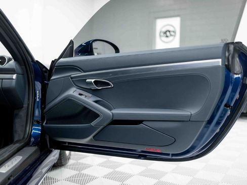 Used 2023 Porsche 718 Cayman image 45