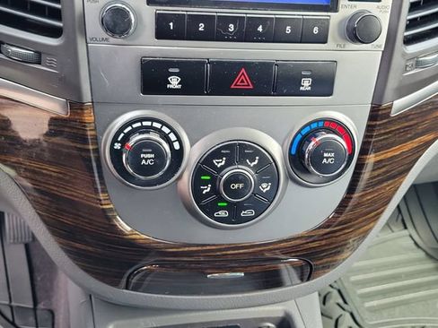 Used 2011 Hyundai Santa Fe GLS AWD/4WD image 18
