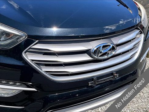 Used 2018 Hyundai Santa Fe Sport 2.0T FWD image 25
