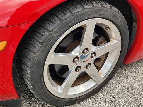 Used 2005 Chevrolet Corvette Convertible w/ Preferred Equipment Group image 10