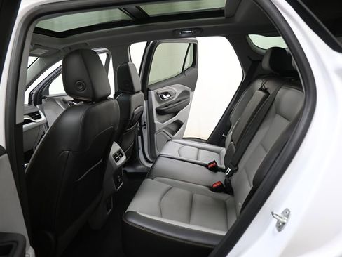 Used 2021 GMC Terrain SLT w/ LPO, Floor Liner Package image 18