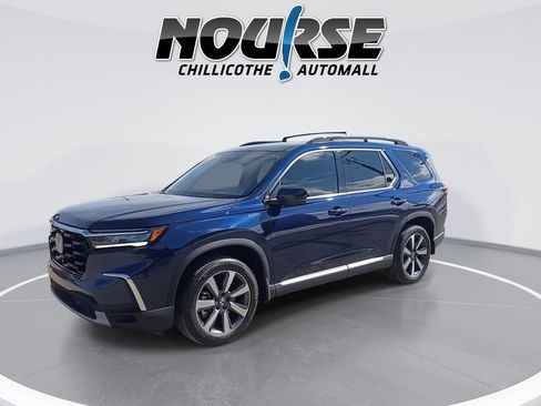 Certified 2025 Honda Pilot Touring image 4