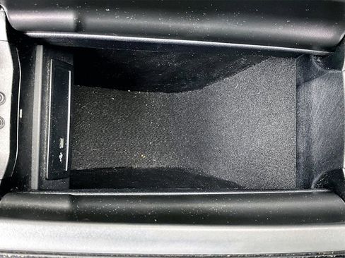 Certified 2021 Mercedes-Benz GLB 250 4MATIC image 26