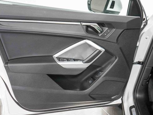 Used 2024 Audi Q3 2.0T Premium AWD/4WD image 25