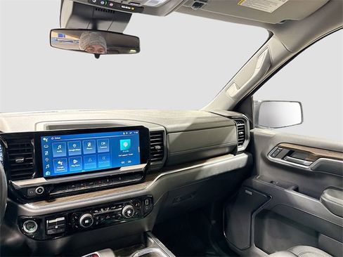 Used 2023 Chevrolet Silverado 1500 LT Trail Boss w/ Convenience Package II image 26