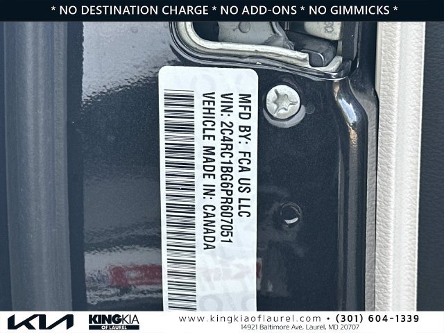 Used 2023 Chrysler Pacifica Touring-L FWD image 31