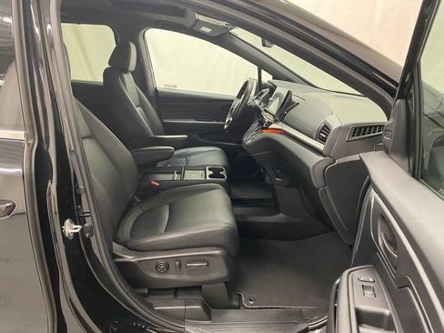 Used 2025 Honda Odyssey Sport-L image 13
