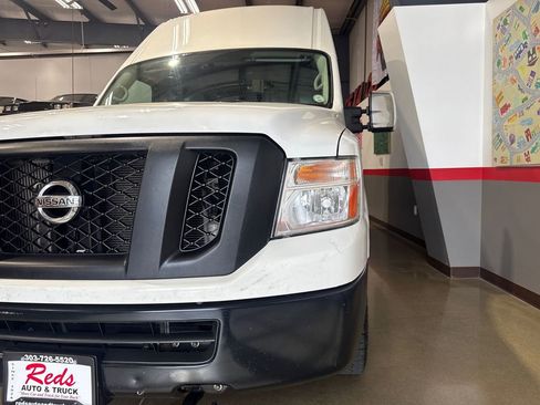 Used 2020 Nissan NV 2500 SV RWD image 52