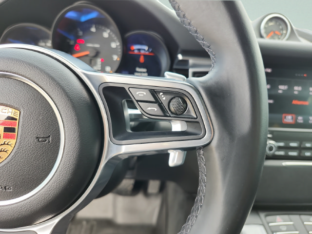 Used 2017 Porsche Macan AWD/4WD image 33