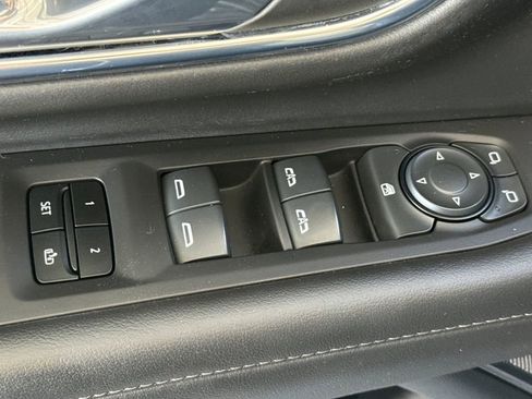 Used 2024 Chevrolet Tahoe LT image 18