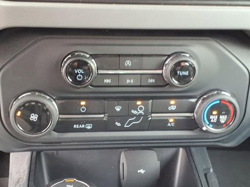 Used 2022 Ford Bronco 2-Door image 19