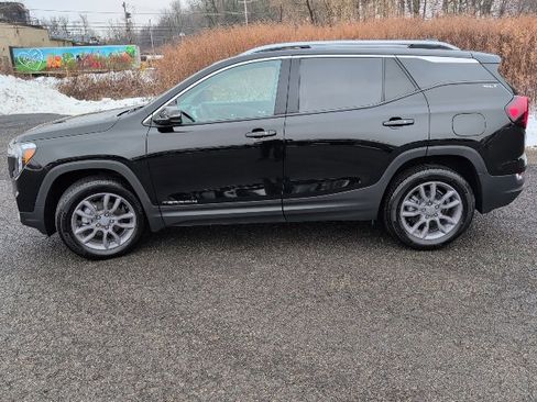 Used 2023 GMC Terrain SLT w/ LPO, Floor Liner Package image 3