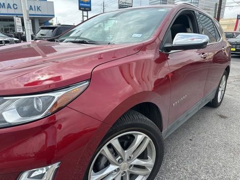 Used 2018 Chevrolet Equinox Premier FWD image 4