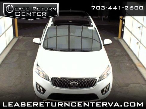 Used 2017 Kia Sorento SX image 1