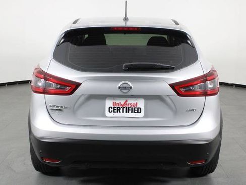 Certified 2021 Nissan Rogue Sport S image 11