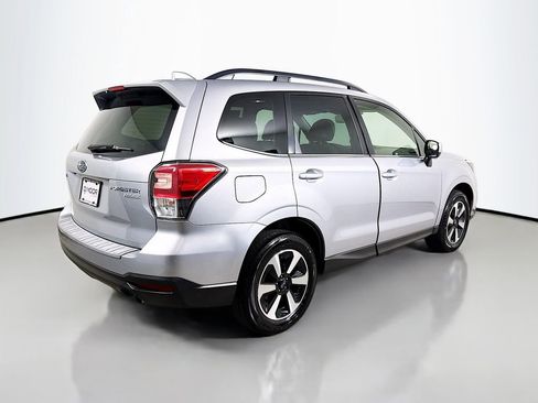 Used 2017 Subaru Forester 2.5i Limited w/ Popular Package #2 image 7