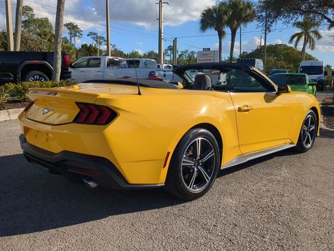 Used 2024 Ford Mustang Premium image 5