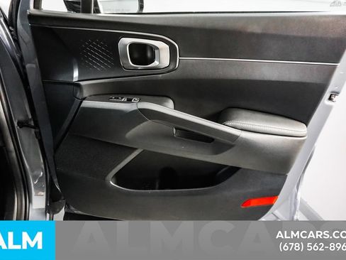 Used 2023 Kia Sorento LX FWD image 38