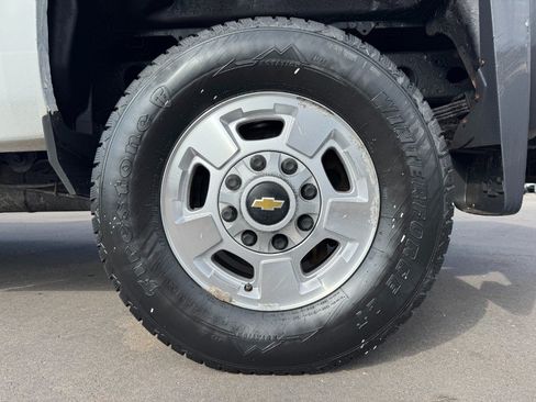 Used 2017 Chevrolet Silverado 2500 W/T w/ WT Convenience Package AWD/4WD image 13