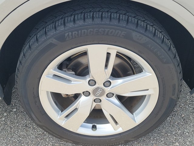 Used 2019 Audi Q5 Premium Plus w/ Premium Plus Package AWD/4WD image 10