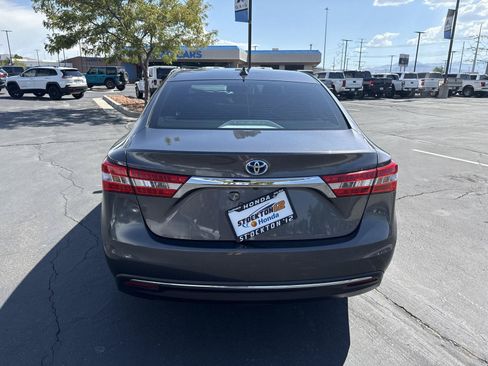 Used 2014 Toyota Avalon Limited w/ Technology Package FWD image 6
