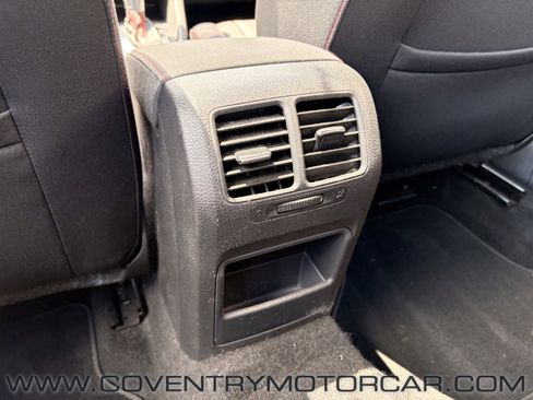 Used 2012 Volkswagen Golf 4-Door FWD image 33