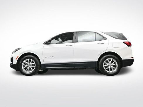 Used 2024 Chevrolet Equinox LS image 25