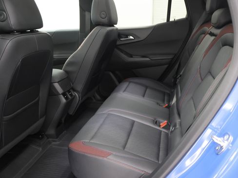 Used 2025 Chevrolet Equinox RS w/ Safety and Technology Package AWD/4WD image 39