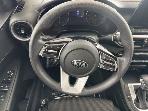 Certified 2019 Kia Forte LXS FWD image 25