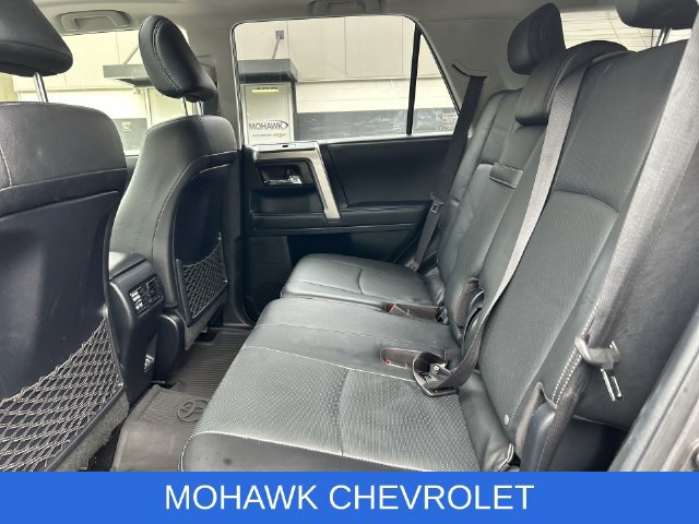 Used 2021 Toyota 4Runner Limited AWD/4WD image 27