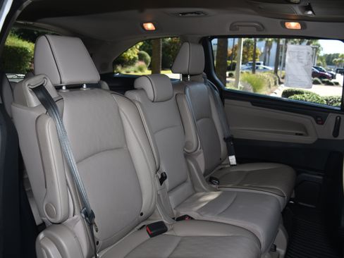 Used 2023 Honda Odyssey Elite image 20