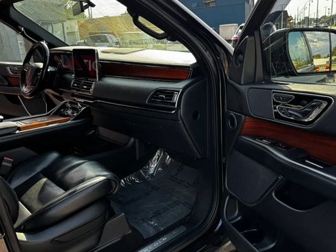 Used 2019 Lincoln Navigator L Reserve w/ Cargo Package AWD/4WD image 15