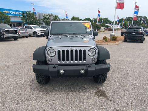 Used 2016 Jeep Wrangler Unlimited Sport w/ Quick Order Package 24S AWD/4WD image 3