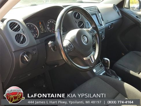 Used 2018 Volkswagen Tiguan Limited image 11