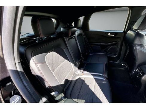 Used 2025 Ford Escape ST-Line Select AWD/4WD image 42