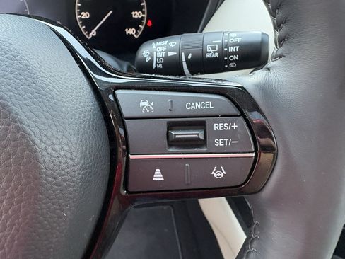 Certified 2024 Honda HR-V EX-L image 10