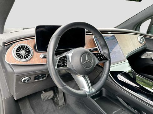 Used 2023 Mercedes-Benz EQE 500 4MATIC SUV image 9