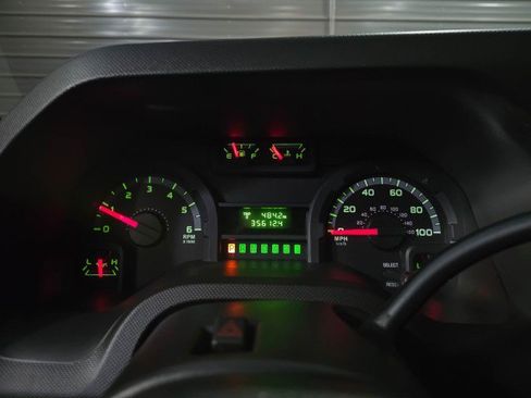 Used 2019 Ford E-450 and Econoline 450 Super Duty image 21