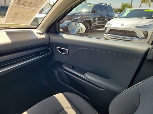 Used 2025 Kia K4 FWD image 12