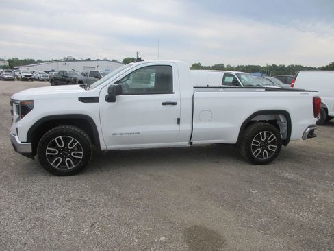 New 2026 GMC Sierra 1500 Pro AWD/4WD image 9