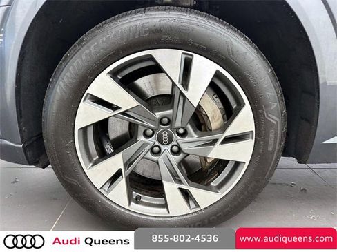 Used 2021 Audi e-tron Premium image 8