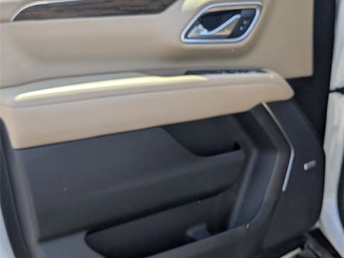 Used 2021 Chevrolet Tahoe Premier image 17