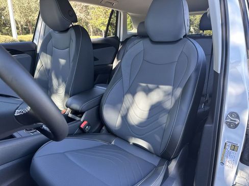 New 2026 Volkswagen Tiguan SE image 11