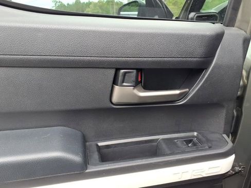 Used 2023 Toyota Tacoma TRD Off-Road w/ Technology Package RWD image 6