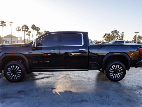 Used 2025 GMC Sierra 2500 Denali Ultimate AWD/4WD image 14
