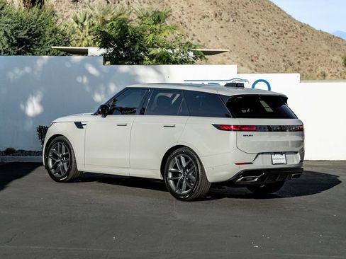 Used 2024 Land Rover Range Rover Sport Dynamic SE image 9