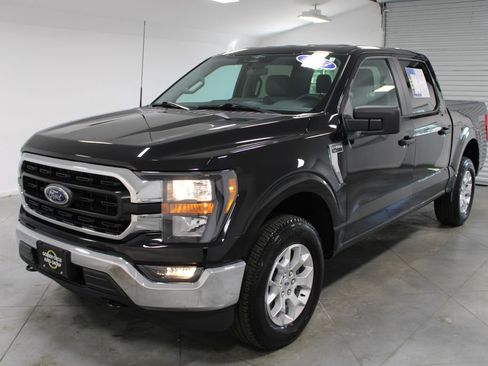Used 2023 Ford F150 XLT AWD/4WD image 4