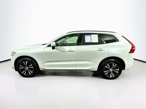 Used 2023 Volvo XC60 B5 Core AWD/4WD image 4